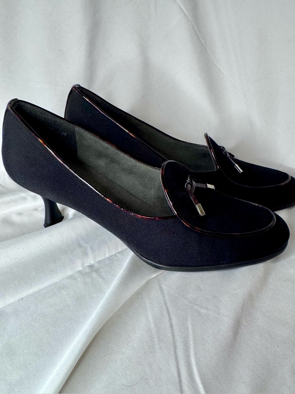 Stuart Weitzman Black and Tortoise Trim Heels Size 7